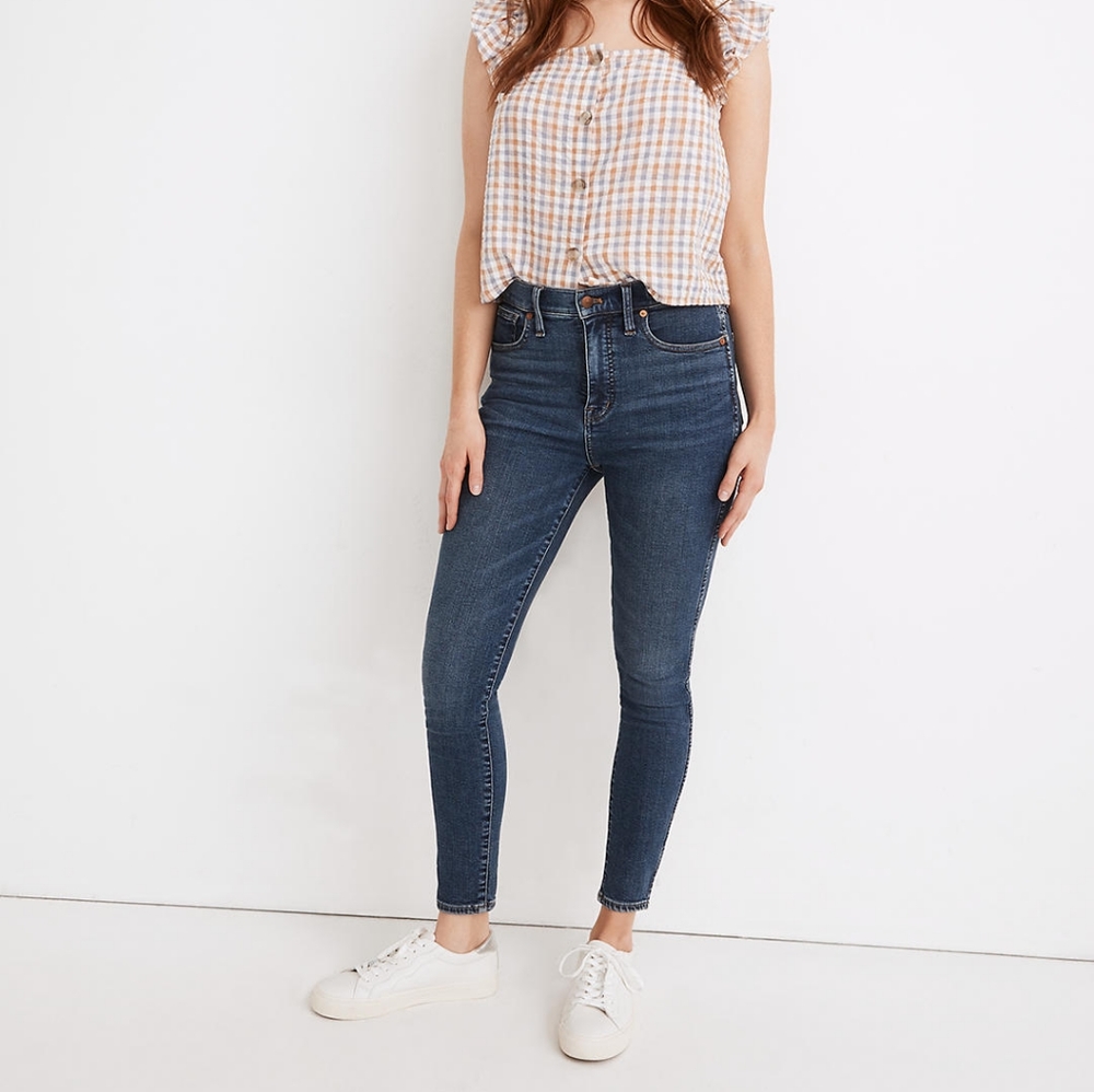 Petite Curvy High-Rise Skinny Jeans in Wendover Wash: TENCEL™ Denim Edition